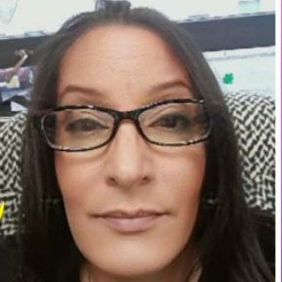 Meet your Posher, Paula - Picture 1 of 1